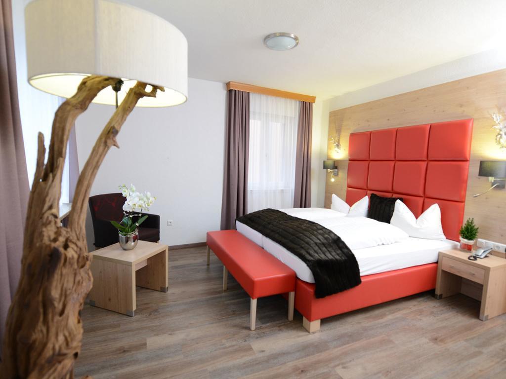 Land-Gut Hotel Zum Loewen Garni Marktheidenfeld Camera foto